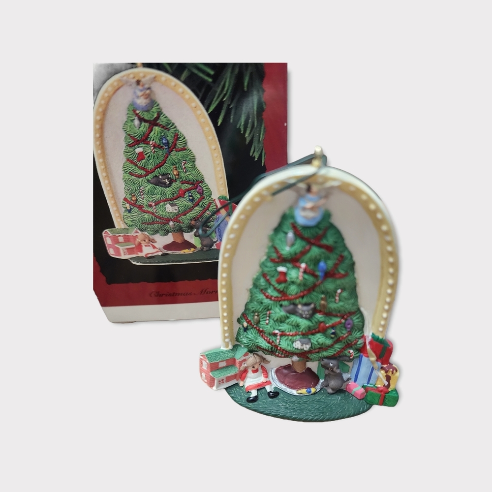 Hallmark‎ christmas morning ornament